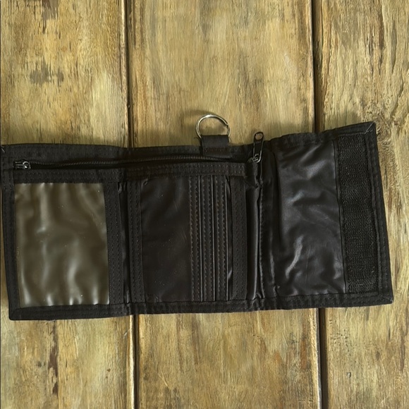 Porter Wallet - Picture 3 of 3